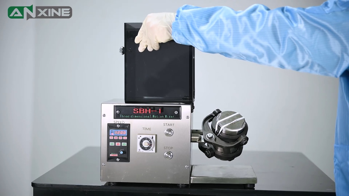 SBH-I 3D Powder Mixer Operation