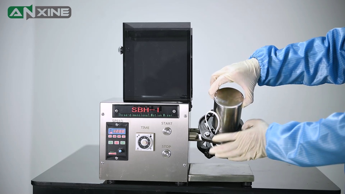 SBH-I 3D Powder Mixer Operation