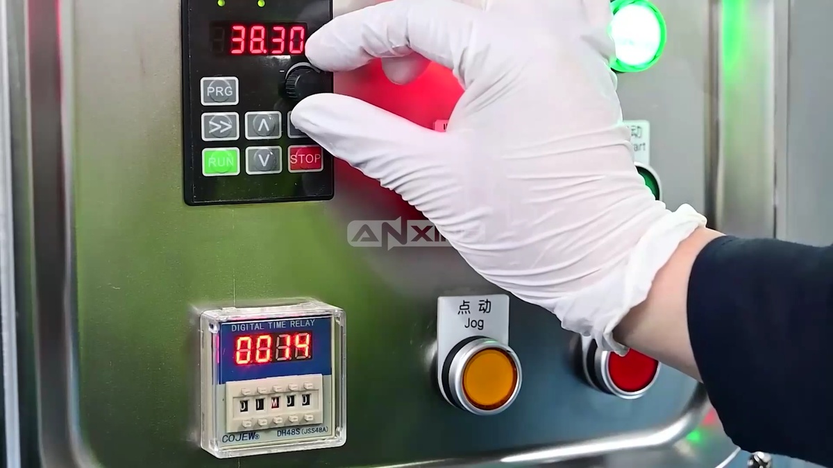 SH Series 3D Powder Mixer Operation