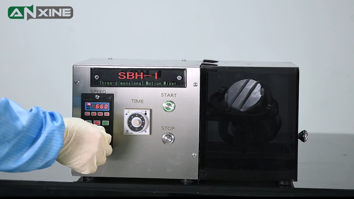 SBH-I 3D Powder Mixer Operation