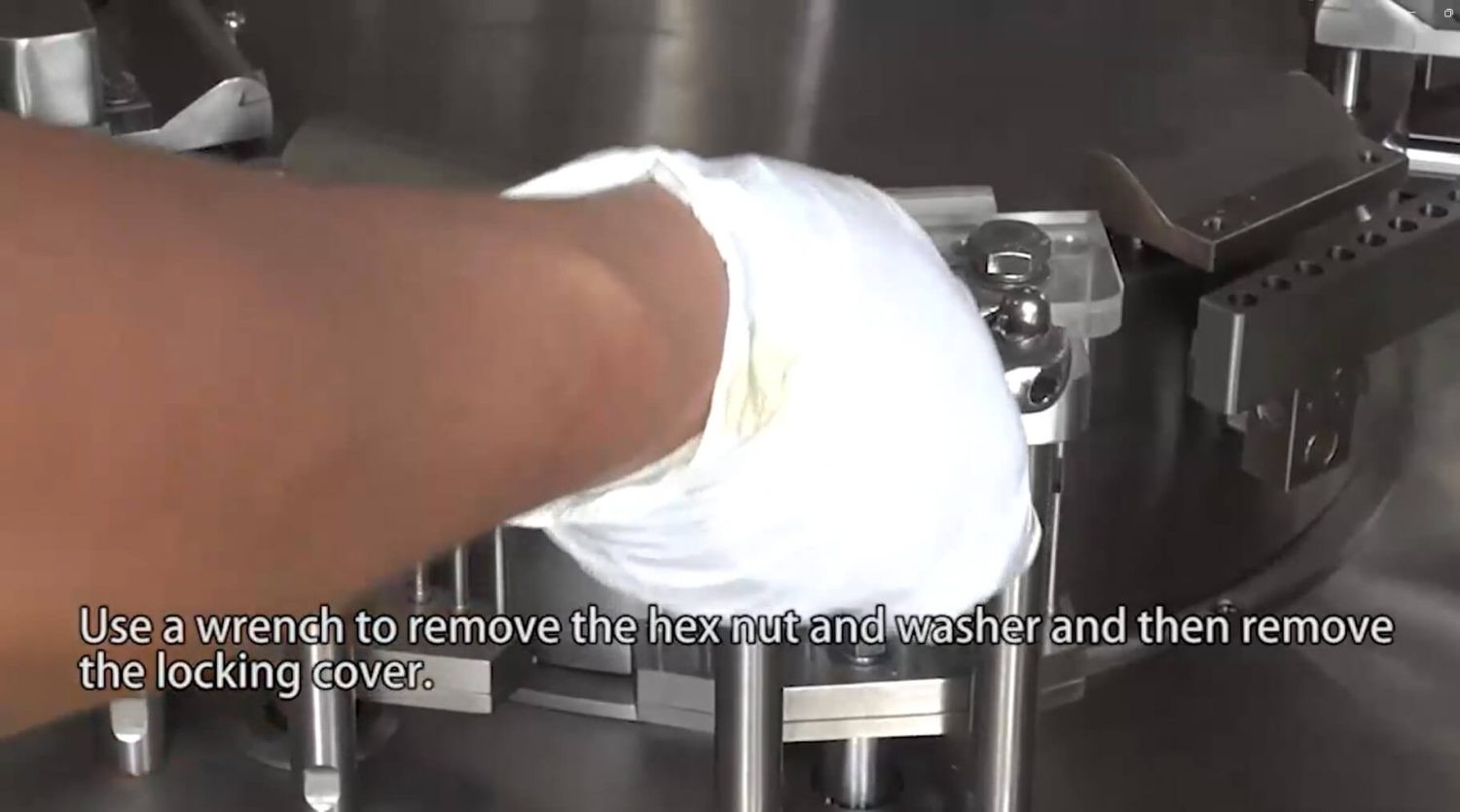 How to Remove the Molds