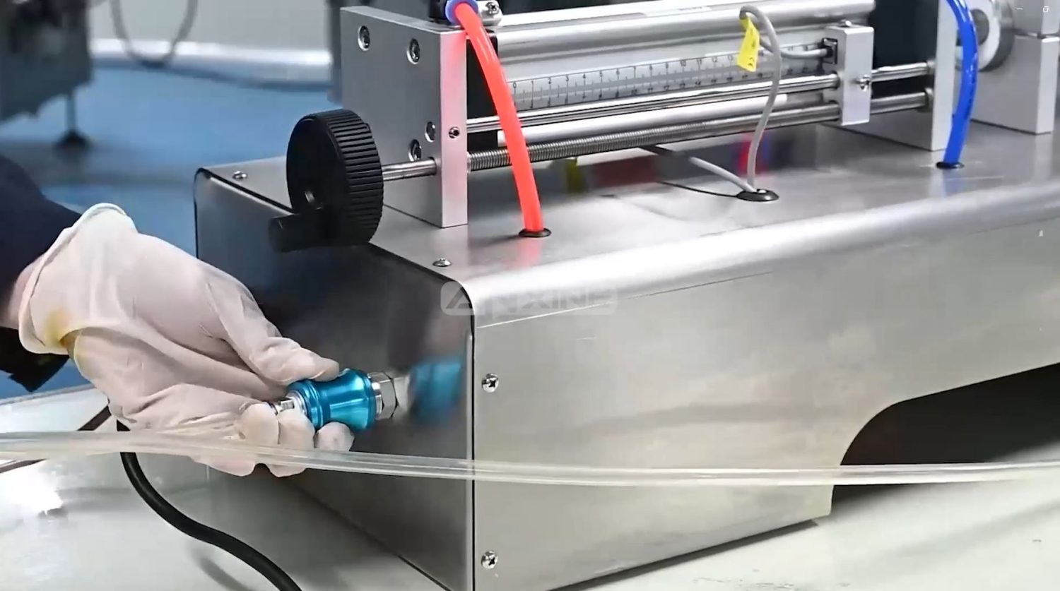 Liquid Filling Machine C1WG Series Cleaning