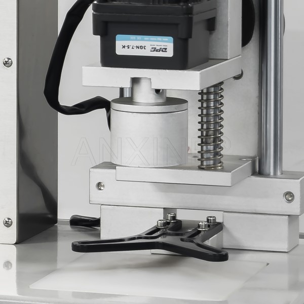 Chuck capping machines